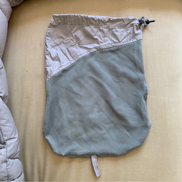 Kathmandu Women’s Size 10 Duck Down 550 Puffer Jacket Hooded Gray Warm Packable - Picture 15 of 16